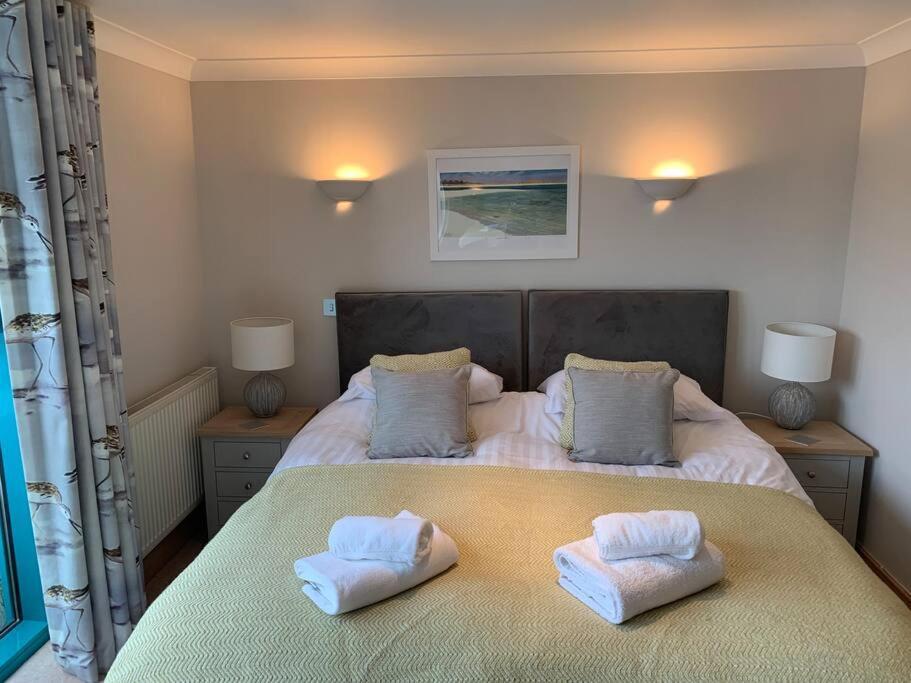 Апартаменты Crabshell Quay Waterfront Living In Kingsbridge Кингсбридж Экстерьер фото